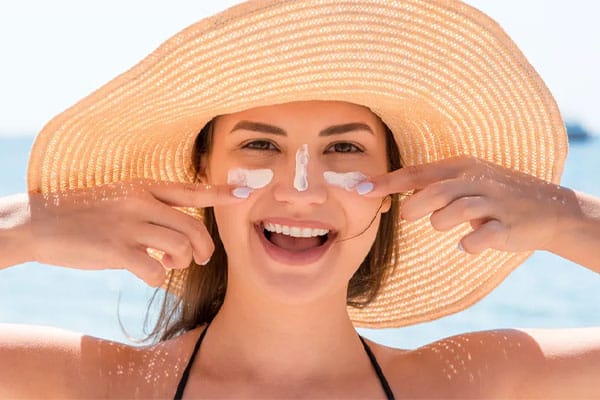 ضد آفتاب فیوژن واتر چیست؟
